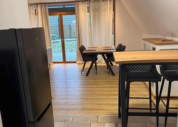 Reuthsee- Nurdachhaus Mit Panoramafenstern, Grossem Garten & Hundefreundlich بيت للعطل